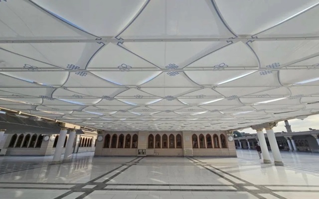 Saudi Pasang Kanopi Canggih di Atap Masjid Nabawi, Bikin Ibadah Jadi lebih Nyaman